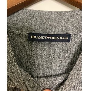 🔥BRANDY MELVILLE Cropped Top🔥